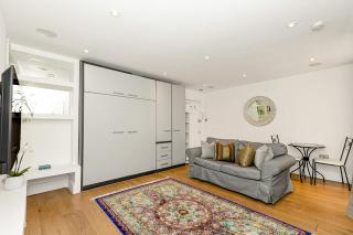 New! Cosy Notting Hill Studio with Patio, Mins toTube - Londra - 0