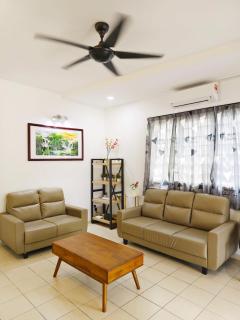 Stylish & Budget-Friendly - Ipoh - 0