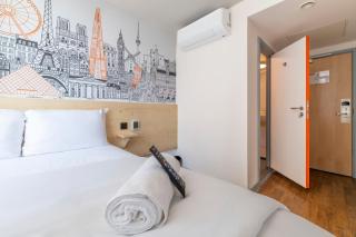 easyHotel Croydon - Croydon - 1