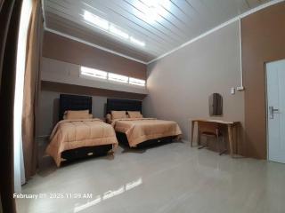 Griya Al Mukmin Guesthouse Syariah - Solo - 7