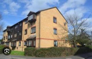 2 bed flat - TW7 4NH - Moffat - 6