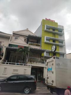 OYO 94669 Hotel Puri Inn Panakkukang Makassar - Makassar - 9