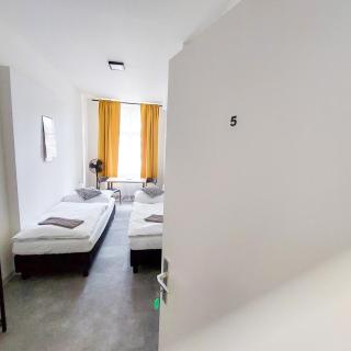Small nice room D5 - Praga - 9