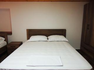 Guesthouse Parents House - Berat - 6