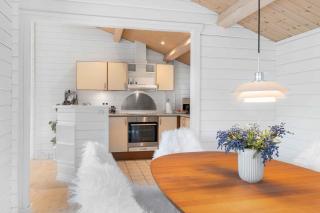 Summer Cottage With Jacuzzi And Sauna - 4