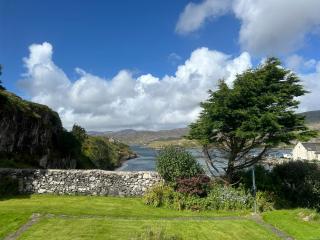 Two Harbours Guest House - - 4