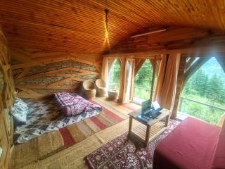 Zayru Cottage & cafe - 0
