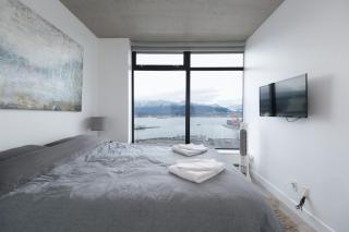 The Ocean Crest - Vancouver - 1