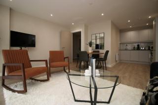 Casa 1 - Cardiff Bay - 2 Bed Apartment w/ Parking - Cardiff - 3
