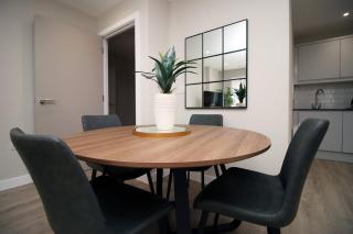 Casa 1 - Cardiff Bay - 2 Bed Apartment w/ Parking - Cardiff - 2