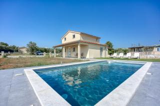 Cozy Holiday Home With Pool - Happy Rentals - Fažana - 9
