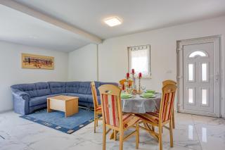 Cozy Holiday Home With Pool - Happy Rentals - Fažana - 6