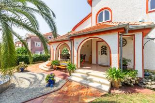 Villa Anna with pool by Porec - Poreč - 3