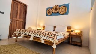 Exquisite Double Storey Luxury Retreat 90m from Paje Beach Zanzibar Ideal Prime location Tv wifi aircon and Private Pool - Paje - 7
