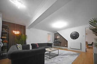 4Bed House MK - Simpson - 1