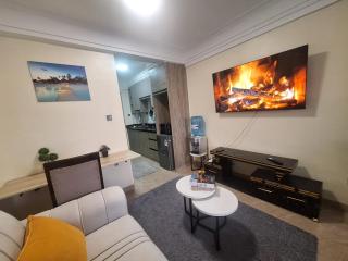 Luxury Studio Apartment, Kilimani, George Padmore road - Opulence Stays - Nairobi - 0