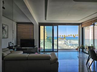 Seaview Business Hub Apartment - Larnaca - 0