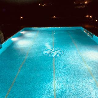 Regent Blue Crystal Pool - Oradea - 1