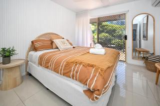 Luxe Coastal Escape, Sunny Coast - Maroochydore - 6
