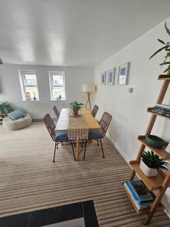 1 Shoreline - St Ives - Sleeps 4 - Parking - St Ives - 1