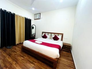 Badal Inn First choice - New Delhi - 0