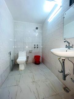 Badal Inn First choice - New Delhi - 1