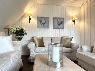 Romantik-Residenz Landhaus Greetsiel - C - 9