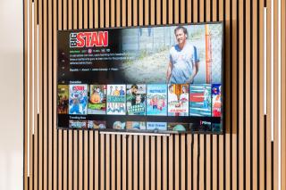 Luxury 2 Bedroom with Balcony - Fast Wi-Fi - Netflix 711D - Birmingham - 3