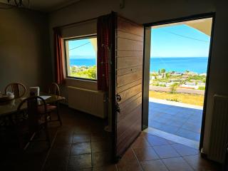 House Anatoli, veranda with view, 11 km to airport, 450 m to beach - Artemida - 0