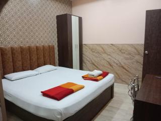 Hotel Rajniwash Stay Palace Near Railway Station - Bhubaneshwar - 3