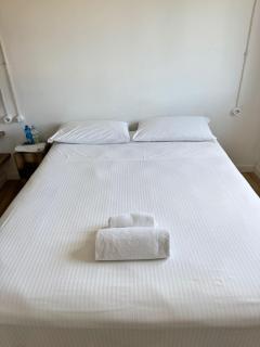 Bulldog Venice Apartment - 1