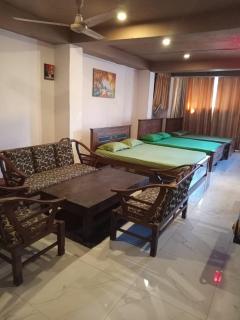 Beehive Family Rooms - Colombo - 6