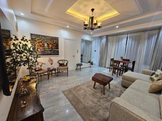 Chic Afro-Contemporary 2 bedroom flat at 22c - Lagos - 6