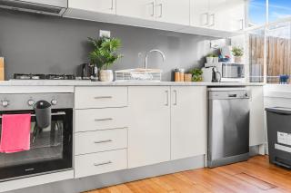2 Bedroom House Woolloomooloo - 2