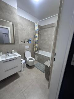 ADORA 3 Luxury - 5