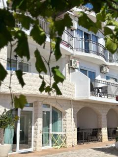 Suite Apartment Sveti Stefan - Sveti Stefan - 4