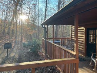 Great Smoky Mountains Cabin!, Secluded, Pet-Kid Friendly! - 2