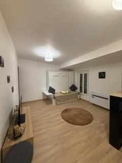 Charmant studio intra-muros - 2