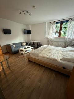 Boga's im Schützenhof Hüttenbusch - 0