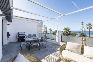 A&N Benajarafe Grand Beachfront Villa Apartment - 0