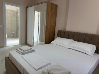 Adan Luxury Aparthotel - Orikum - 3