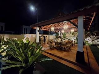 DesaruTropInnCorner BBQHut LuxPool Hoops&KTVPartyON - Bandar Penawar - 6
