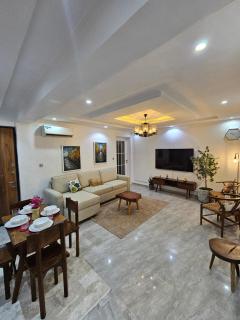 Chic Afro-Contemporary 2 bedroom flat at 22c - Lagos - 0