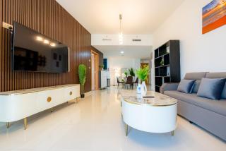 Chic Apartment in Dubai Marina - 2