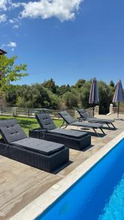 Helvetia Luxury Pool Villas - Kriopigi - 6