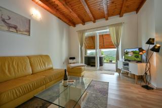 Private Villa with Pool and Jacuzzi Dreamy Hill - 4