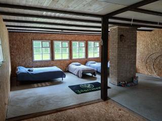 Nature Reserve Hideaway - - 8