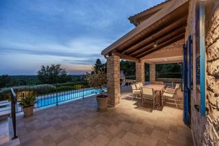 Villa Sterpazzi - near Porec with Sea View, private Jacuzzi, Sauna and Pool - Višnjan - 4