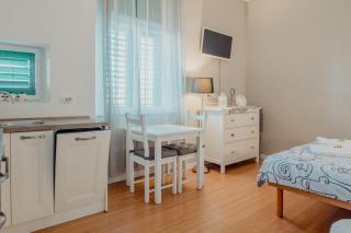 Artemar Studio x3 with sea glimpse - Trieste - 7