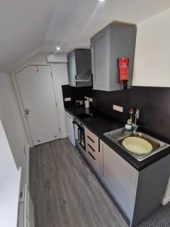 Modern High Street upper studio - Fife - 4